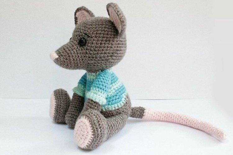 Rat-amigurumi du Nouvel An - Comment décorer un appartement pour le Nouvel An 2020