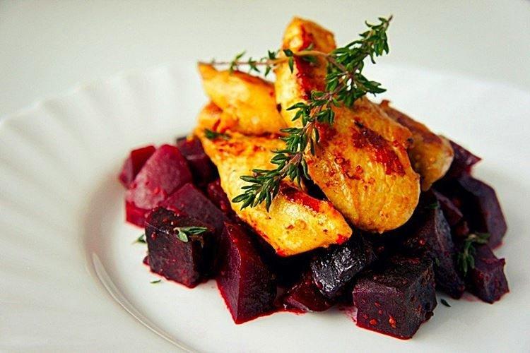 Pommes de terre aux champignons et betteraves au four - recettes