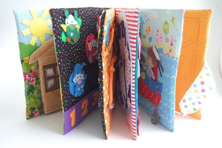 Livre de bricolage pour bébé en tissu