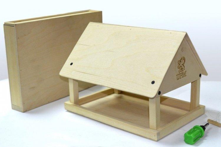 Mangeoires à oiseaux bricolage en bois