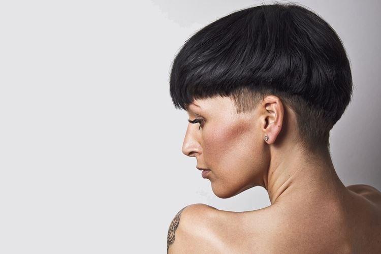 Bonnet - Coupes de cheveux courtes pour les femmes après 40 ans