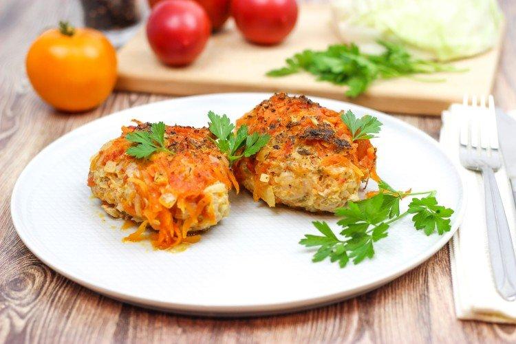 Escalopes au chou et viande hachée à la tomate - recettes