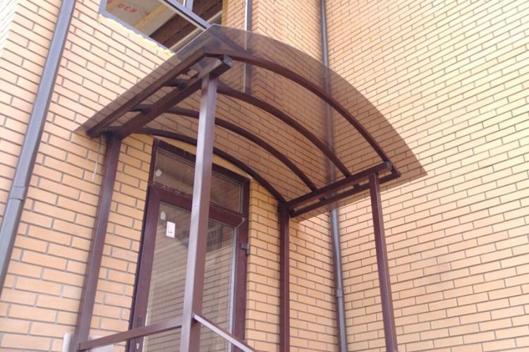 Visière de soutien à faire soi-même au-dessus du porche