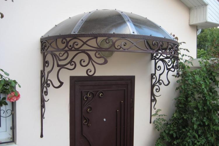 Visière à faire soi-même au-dessus du porche - idées de photos