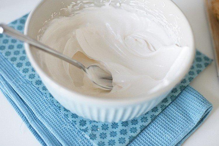 Crème de guimauve fondue pour génoise - recettes