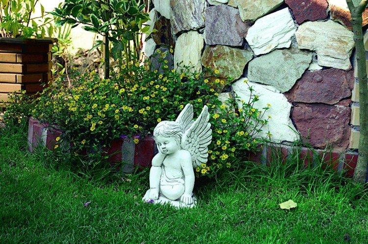 Sculptures et figurines - Aménagement paysager du quartier pavillonnaire photo