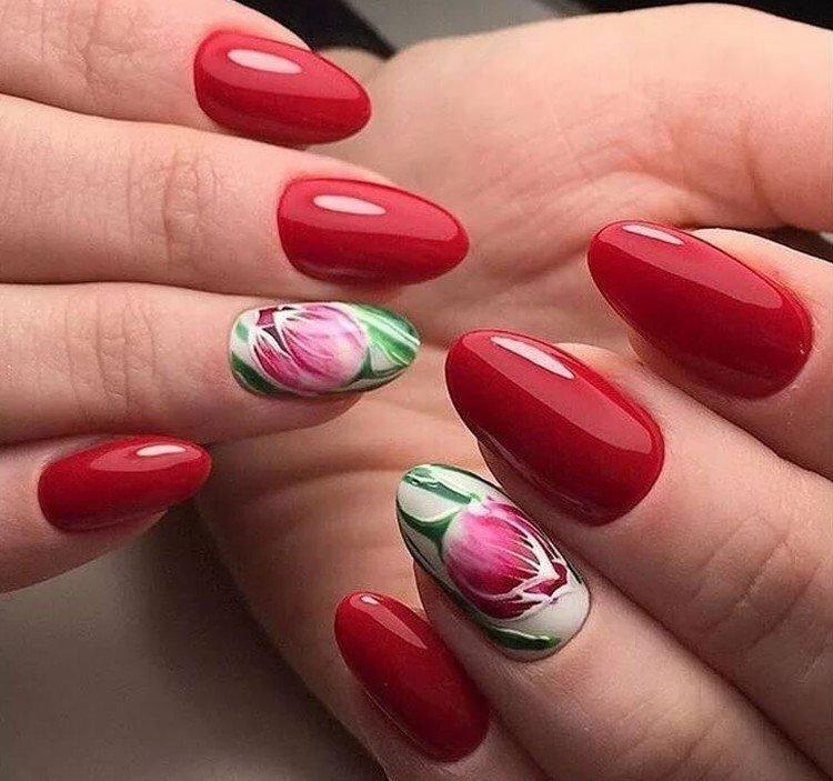 Manucure rouge d'été 2020