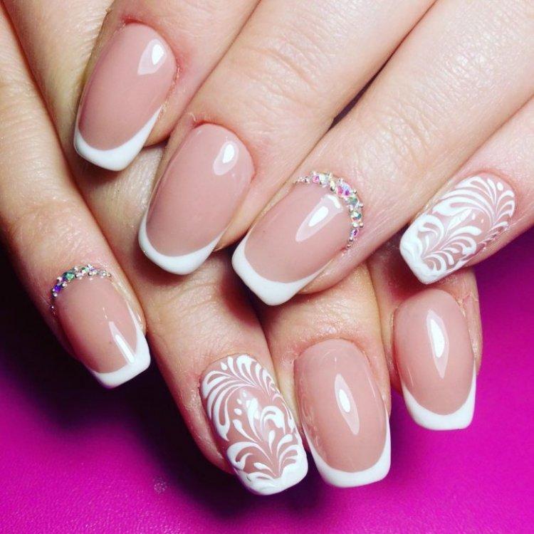 Manucure de mariage d'été 2020