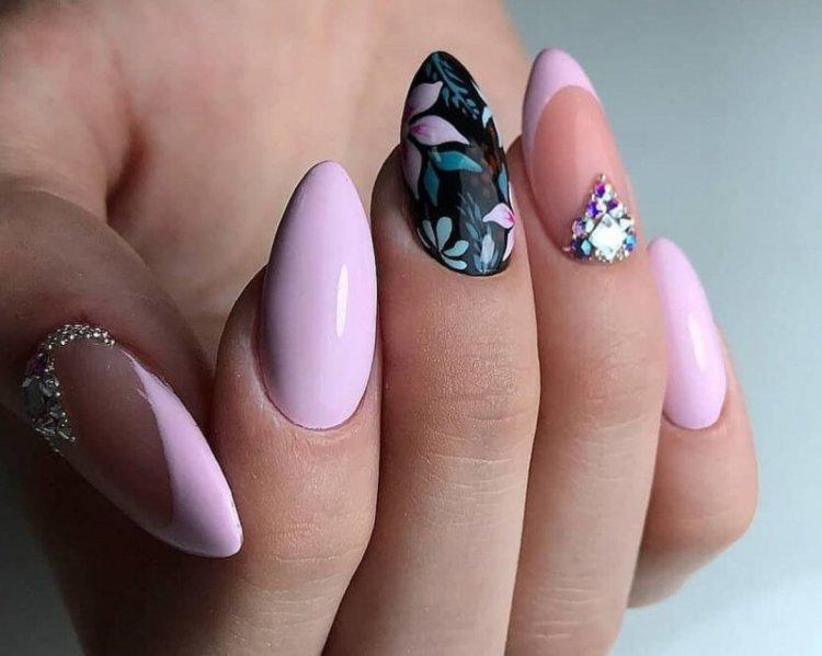 Manucure d'été 2020 pour les ongles longs