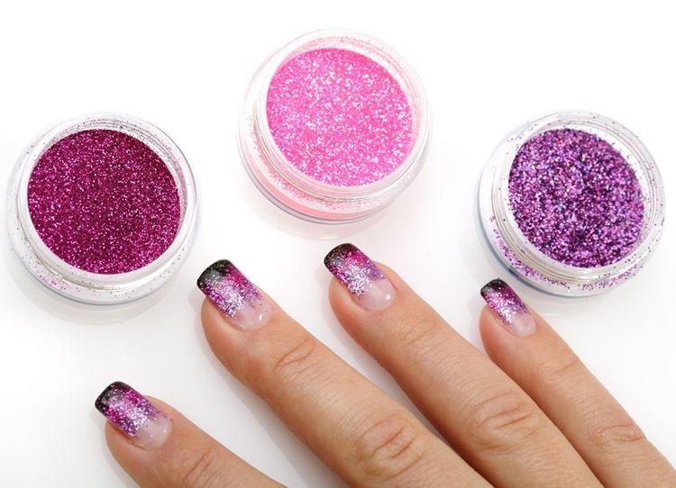 Paillettes - Manucure à la mode 2020