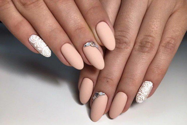 Manucure de mariage 2021