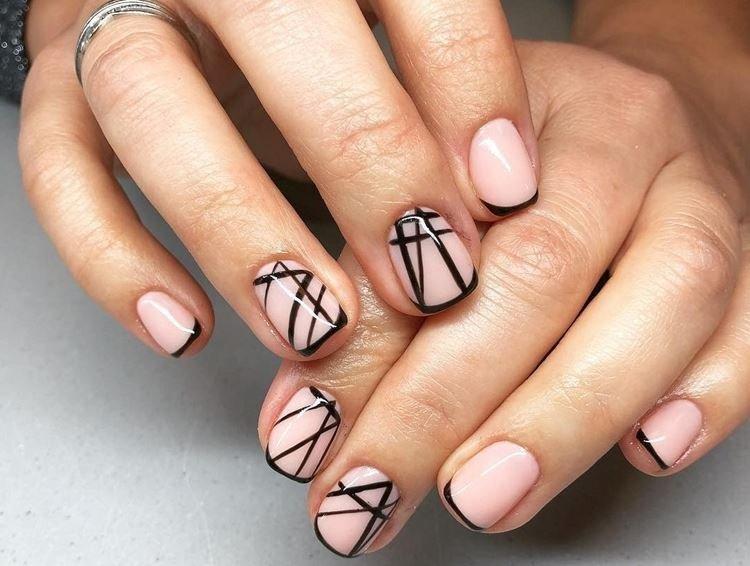 Manucure française pour ongles courts 2020