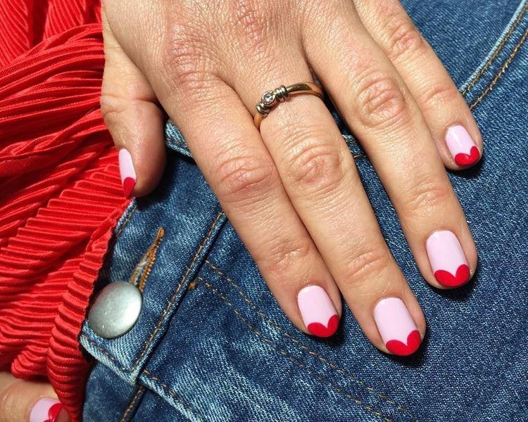 Manucure française pour ongles courts 2020