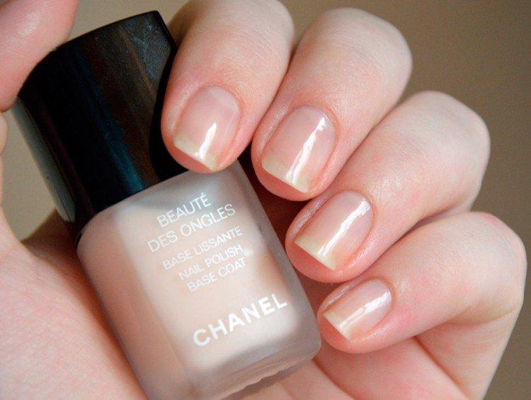 Revêtement transparent - Manucure à l'école pour ongles courts