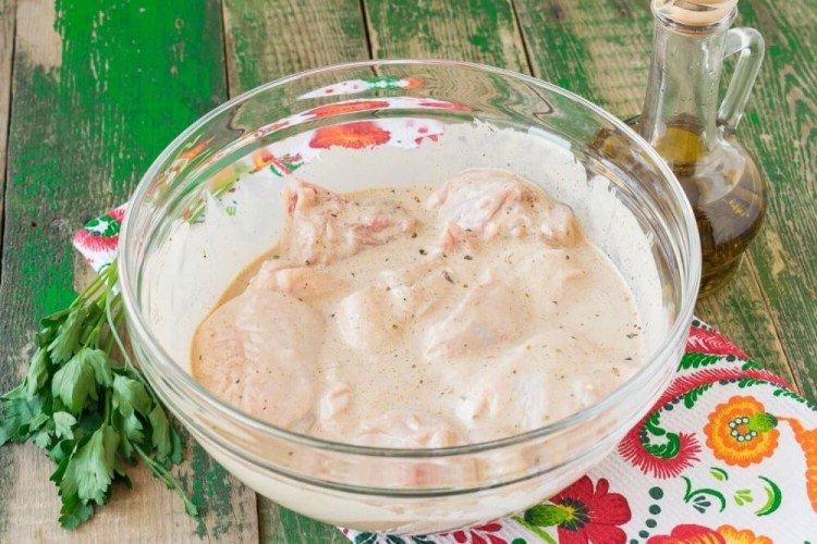 Marinade pour poulet à la crème sure au four - recettes