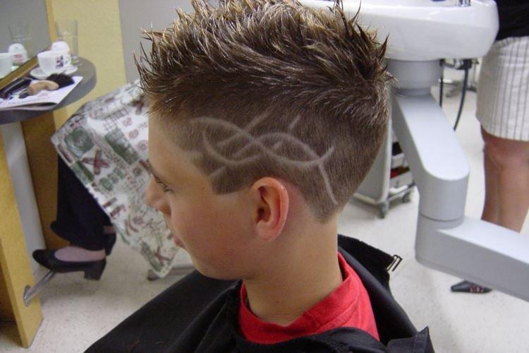 Modèles de rasage - Coupes de cheveux tendance pour garçons 2020