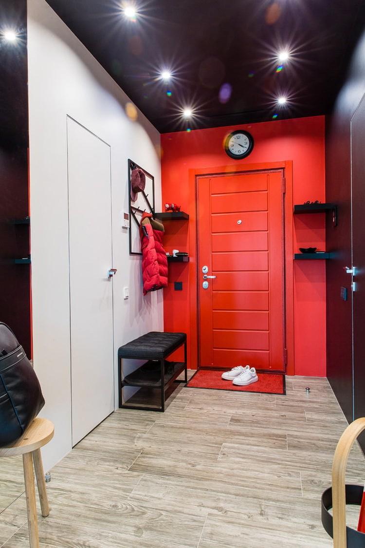 Spots - Eclairage et éclairage du plafond tendu dans le couloir