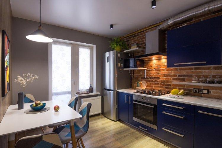 Plafonds tendus mats dans la cuisine