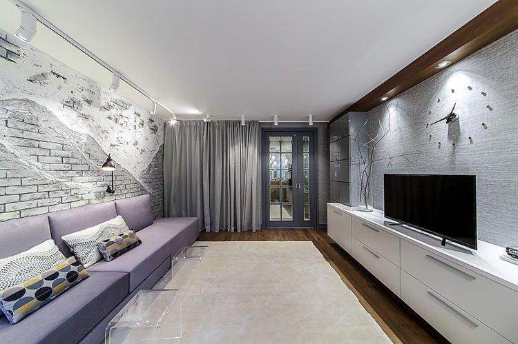 Plafonds tendus mats dans le hall (salon)