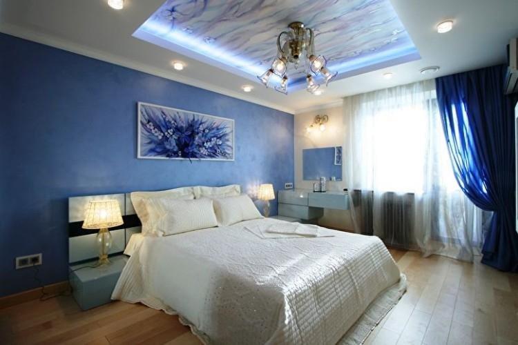 Plafonds tendus avec impression photo dans la chambre