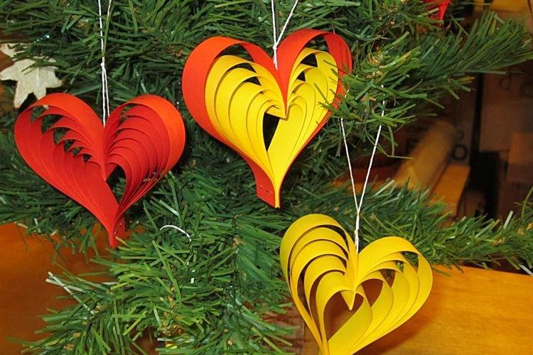 Artisanat en papier du Nouvel An pour les enfants - photos et idées