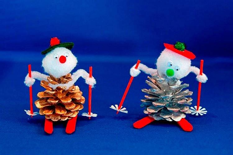 Artisanat du Nouvel An à partir de cônes pour enfants - photos et idées