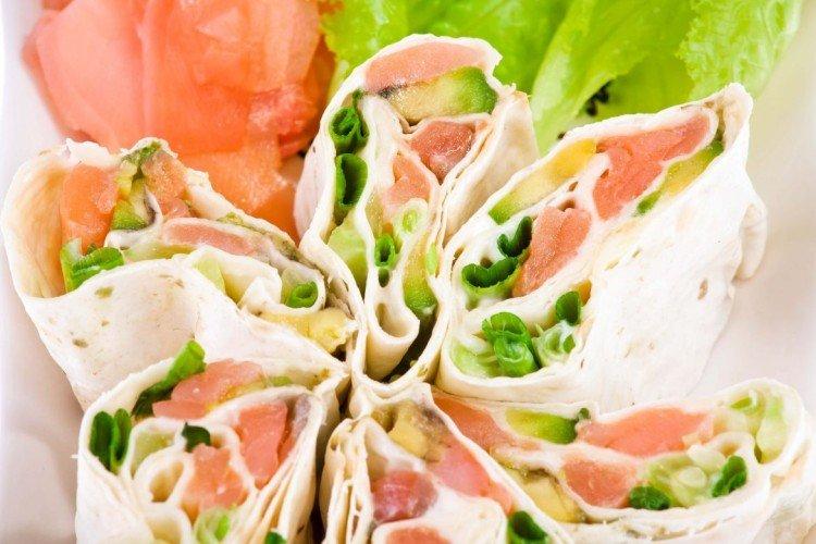 Collation du Nouvel An au saumon et au jambon - recettes