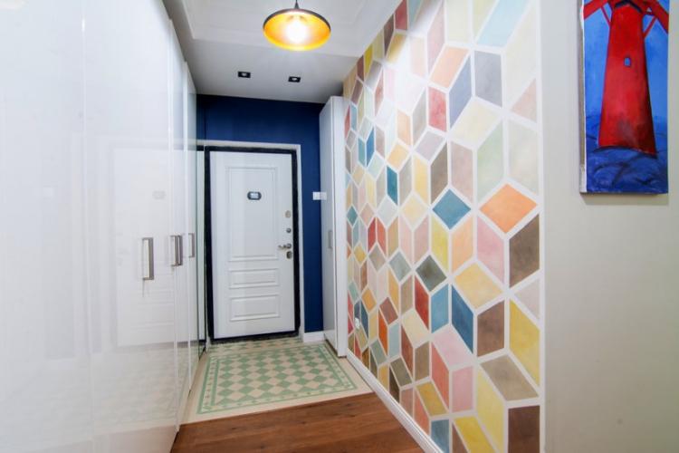 Papier peint pour le couloir dans un style moderne