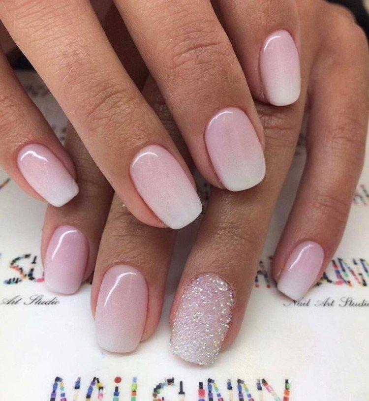 Ombre sur les ongles au lieu d'une veste - photo