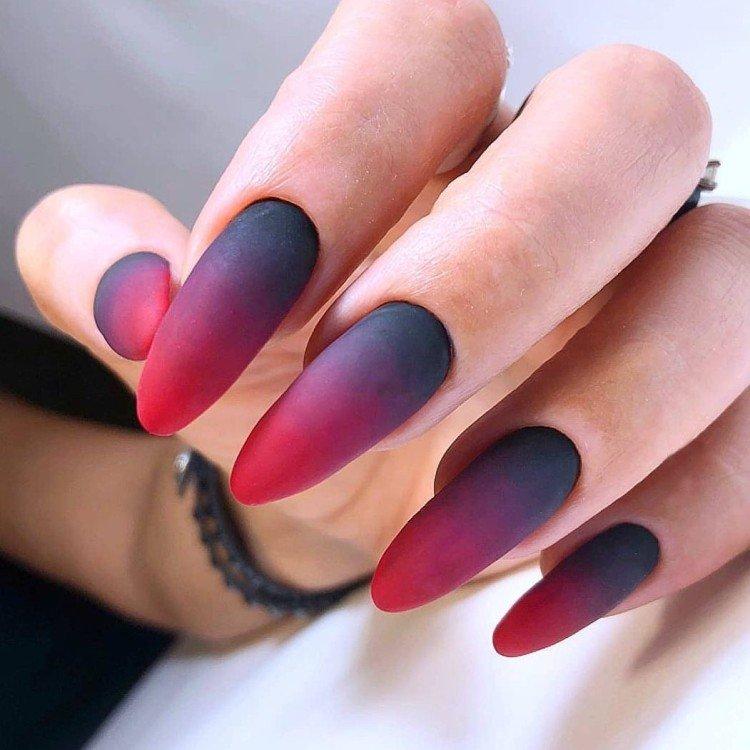 Ombre sur les ongles longs - photo