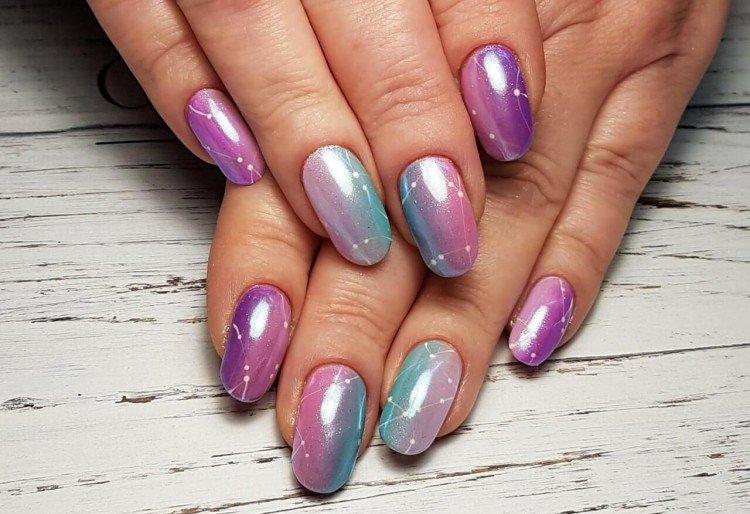 Ombre sur les ongles avec frottement - photo