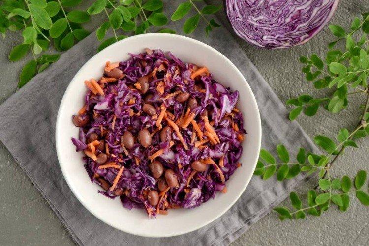 Salade de légumes à l'adjika - recettes