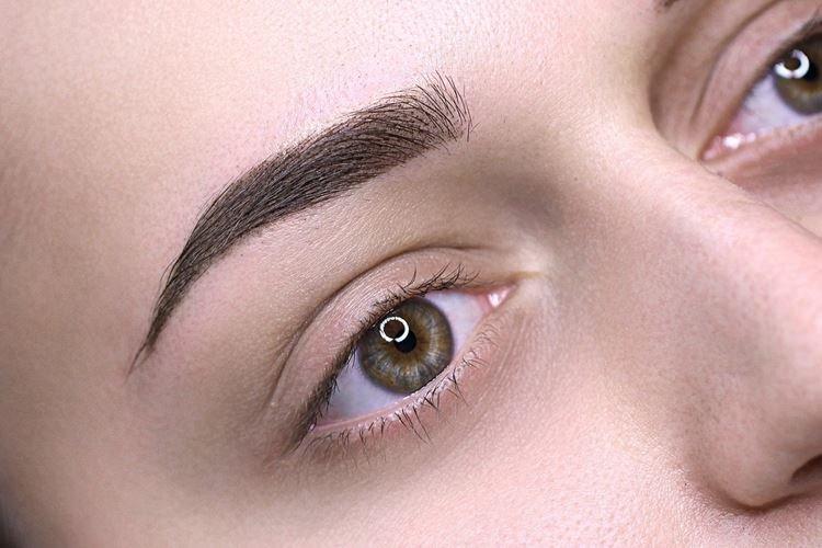Technique combinée - Maquillage permanent des sourcils