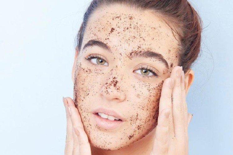 Peeling mécanique du visage