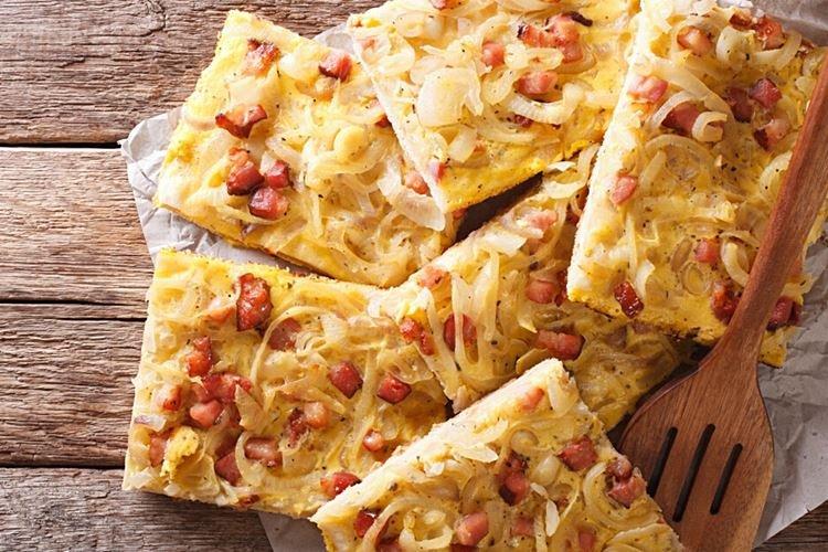 Tarte aux pommes, oignons et poitrine - recettes étape par étape