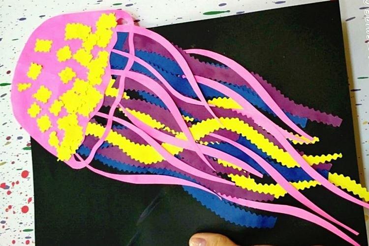 Artisanat en papier coloré pour les enfants de leurs propres mains - photo