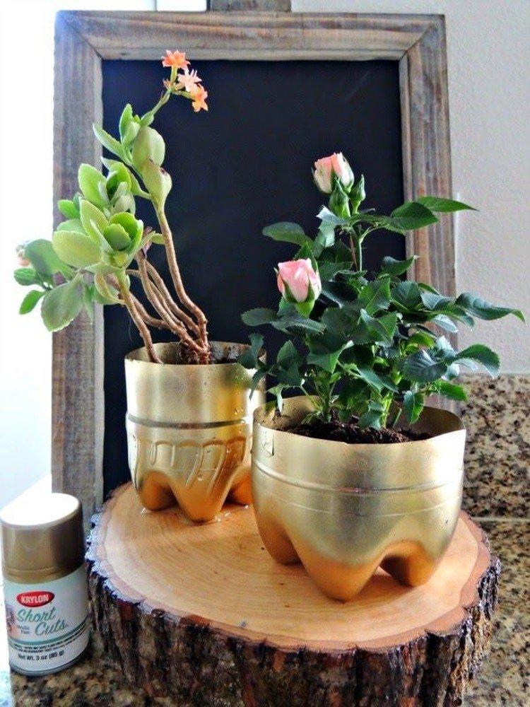 Pots et vases pour fleurs - Artisanat à partir de bouteilles en plastique de vos propres mains