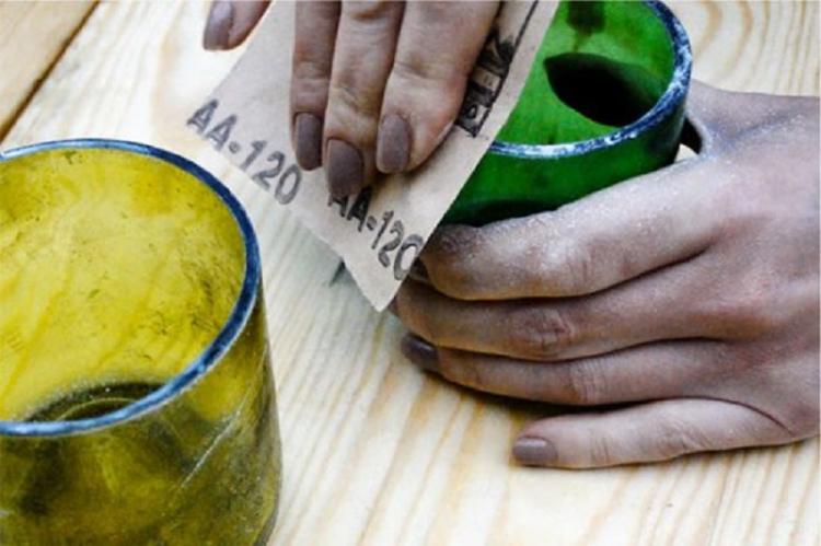 Beau bougeoir bouteille de vin - Chandeliers en verre DIY