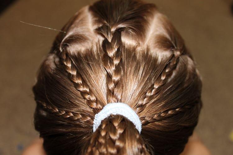 Ponytail Ponytail - Styles de cheveux moyens pour les filles