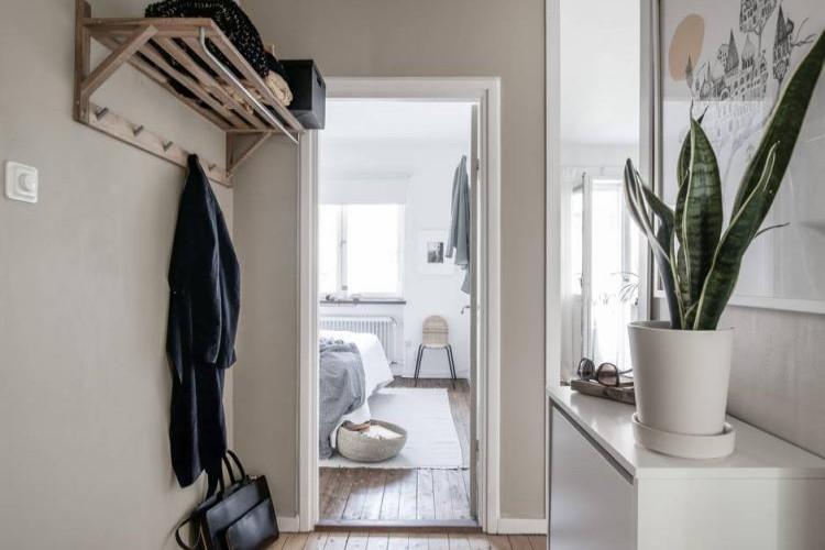 Couloir beige dans un style moderne - Design d'intérieur