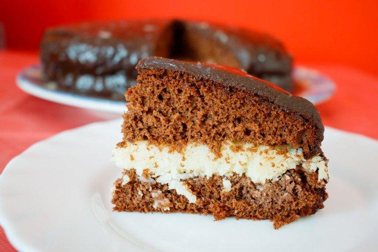 Gâteau Bounty avec liqueur à la maison - recettes