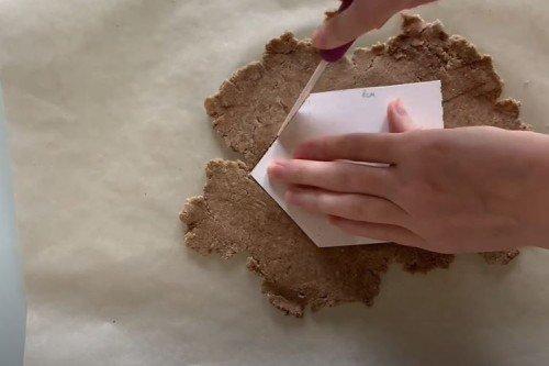 Maison en pain d'épice DIY sans gluten - recette étape par étape