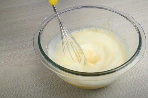 Crêpes luxuriantes sur kéfir chaud - une recette étape par étape