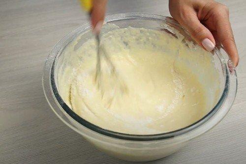 Crêpes luxuriantes sur kéfir chaud - une recette étape par étape