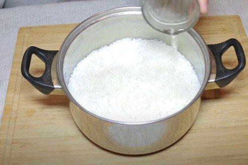 Rouleaux de maki maison - une recette étape par étape