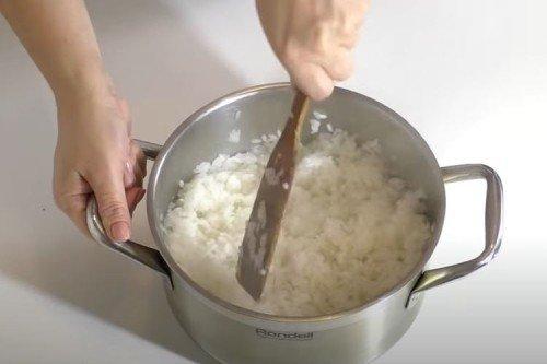 Roll California au crabe à la maison - une recette étape par étape