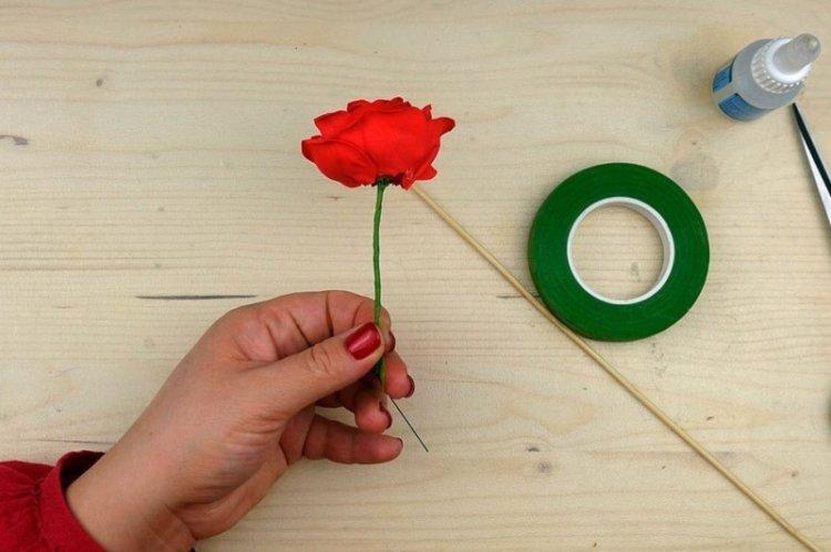 Rose de pétales individuels - rose à faire soi-même de foamiran