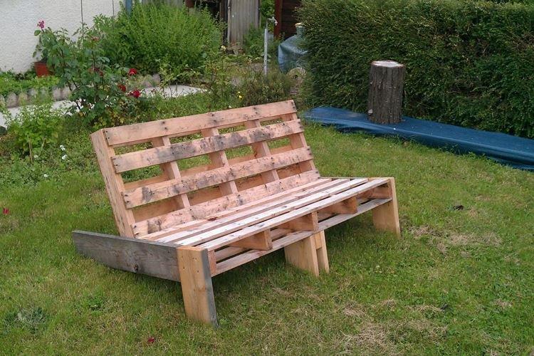 Bancs et fauteuils - Mobilier de jardin en palettes pour donner une photo