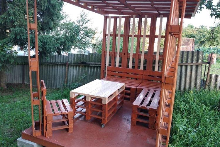 Gazebo - Mobilier de jardin en palettes pour chalets d'été