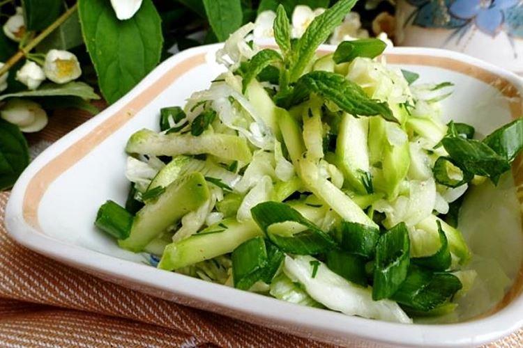 Salade de chou frais et courgettes - recettes